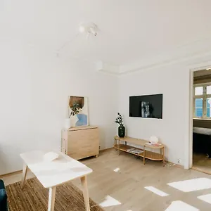 L Centrum Aparthotel